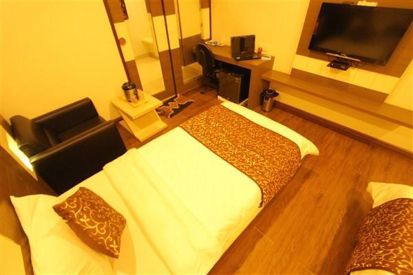 Princess Hotel Ankleshwar Exterior photo