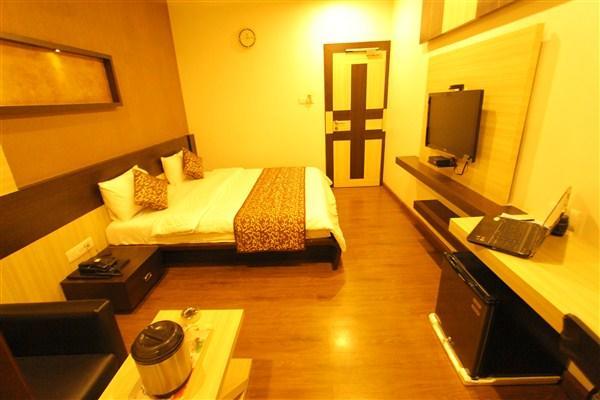 Princess Hotel Ankleshwar Exterior photo