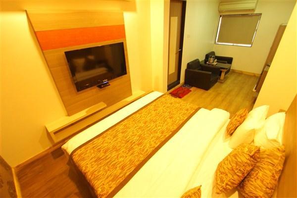 Princess Hotel Ankleshwar Exterior photo