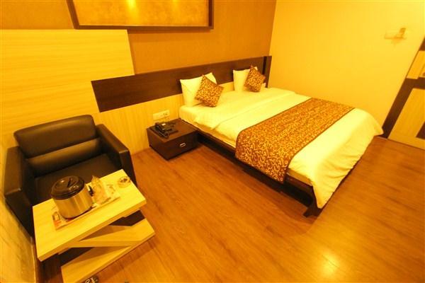 Princess Hotel Ankleshwar Exterior photo