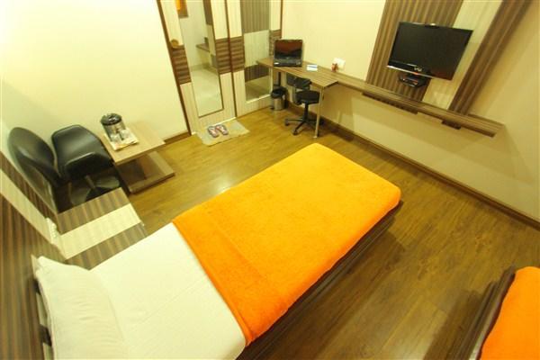 Princess Hotel Ankleshwar Exterior photo